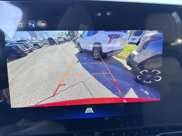 new 2025 Chevrolet Equinox car, priced at $29,500