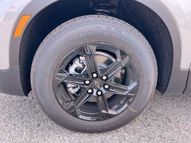 new 2025 Chevrolet Blazer car, priced at $34,405