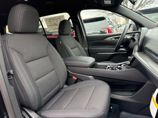 new 2026 Chevrolet Traverse car, priced at $38,590