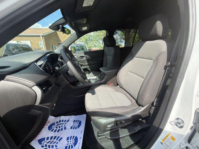 used 2023 Chevrolet Traverse car, priced at $33,250