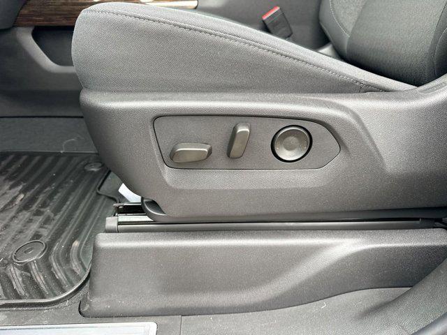 new 2026 GMC Sierra 1500 car, priced at $53,320