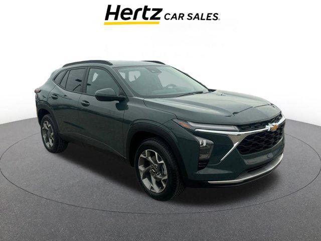 used 2025 Chevrolet Trax car, priced at $19,389