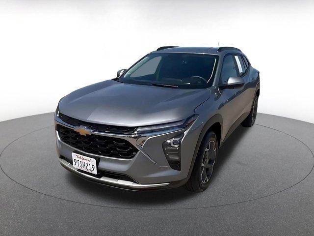used 2025 Chevrolet Trax car, priced at $19,499