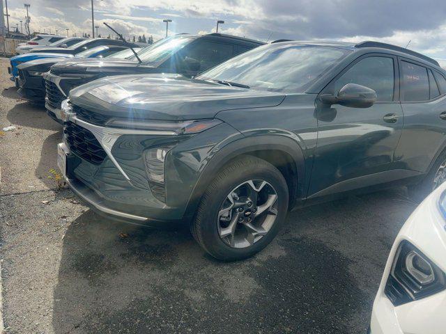 used 2025 Chevrolet Trax car, priced at $19,472