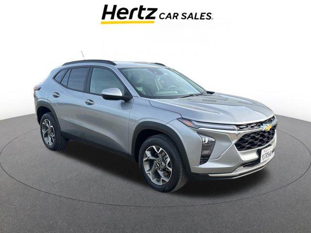 used 2025 Chevrolet Trax car, priced at $19,122