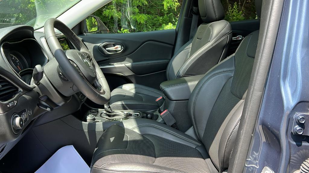 used 2021 Jeep Cherokee car, priced at $25,000