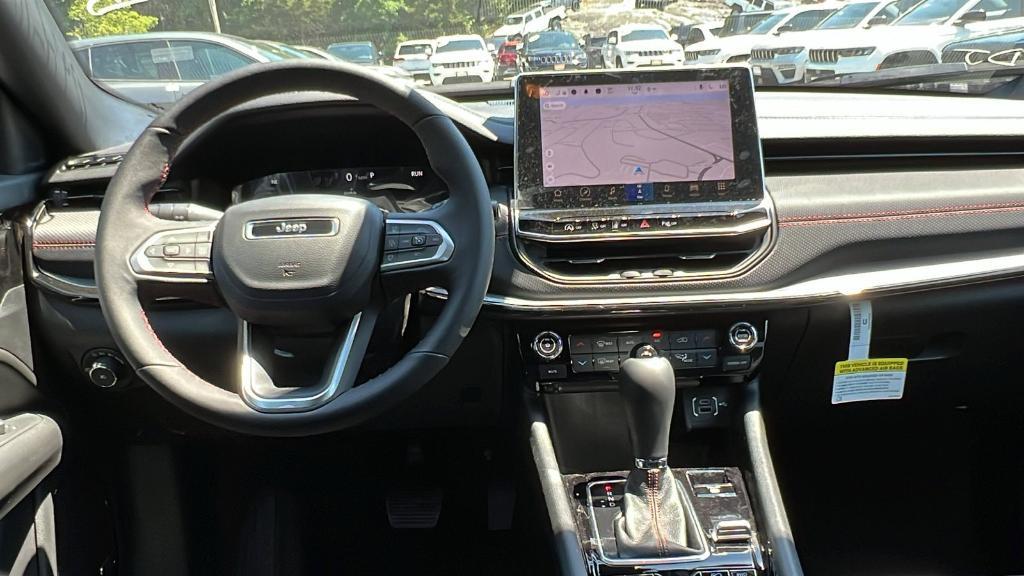 new 2024 Jeep Compass car