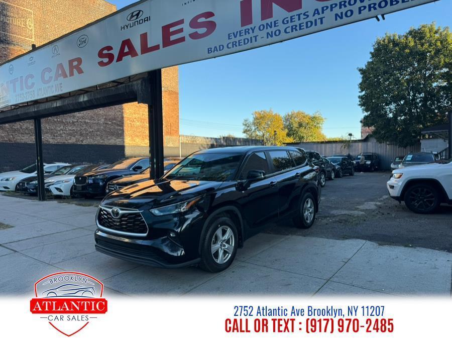 used 2023 Toyota Highlander car, priced at $23,999
