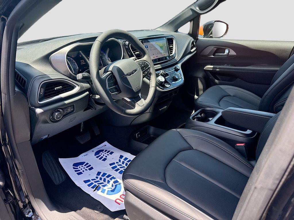 new 2026 Chrysler Pacifica car, priced at $38,669