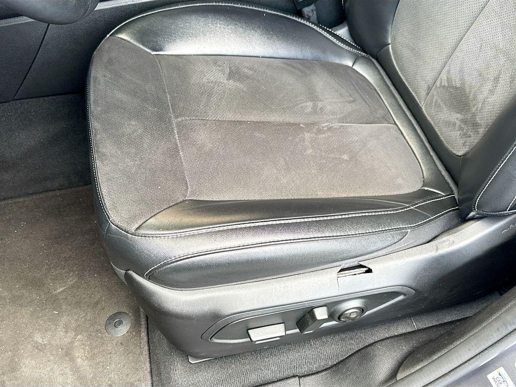 used 2024 Jeep Grand Cherokee car, priced at $26,225
