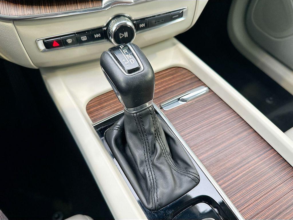 used 2020 Volvo XC60 car, priced at $23,755