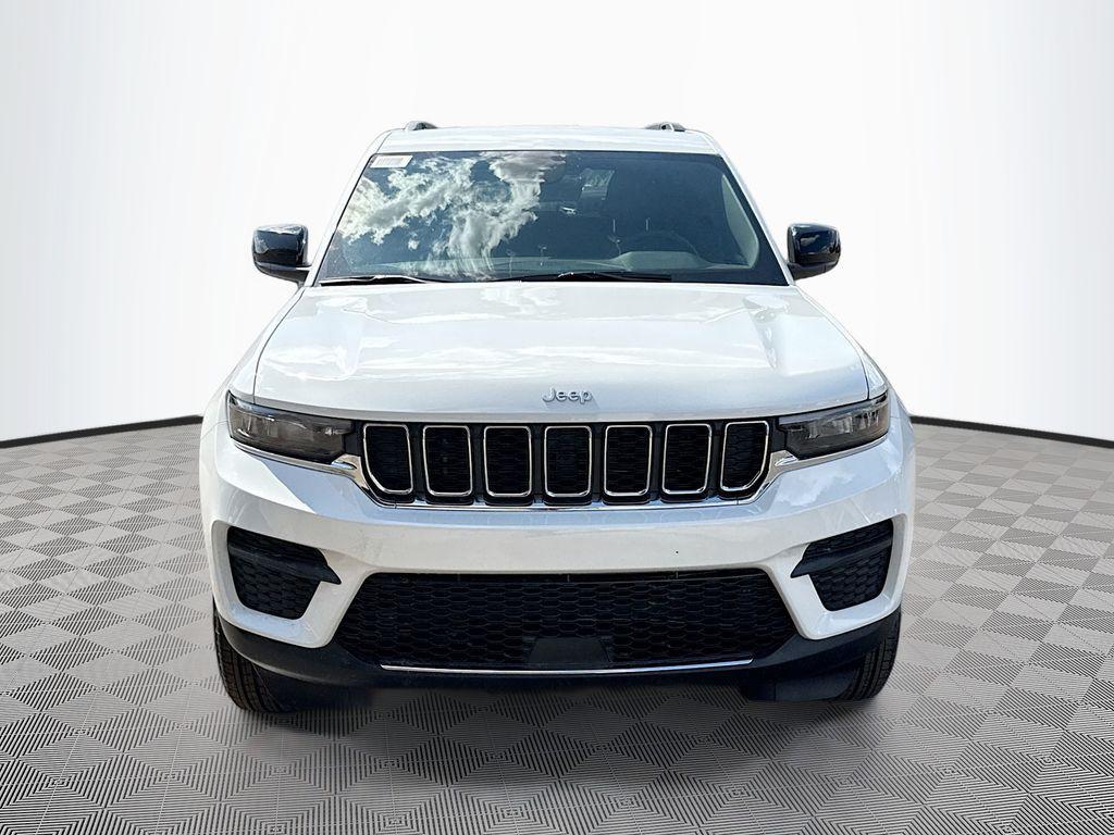 new 2026 Jeep Grand Cherokee car, priced at $33,873