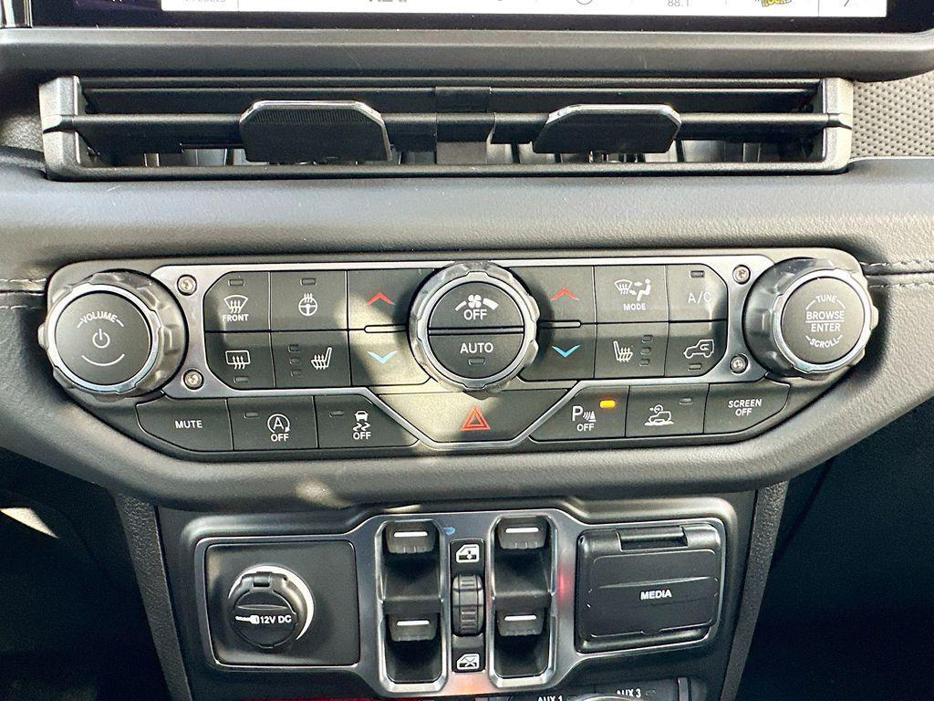 new 2026 Jeep Gladiator car, priced at $51,292