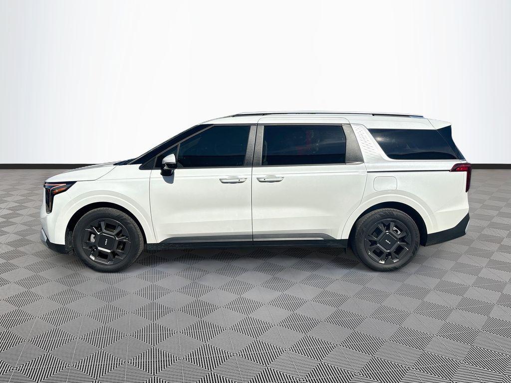 used 2025 Kia Carnival Hybrid car, priced at $39,080