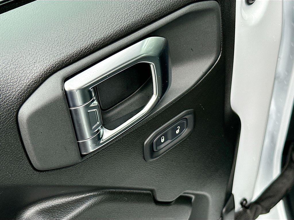 new 2026 Jeep Wrangler car, priced at $33,126