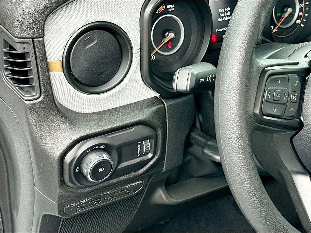new 2026 Jeep Wrangler car, priced at $32,234