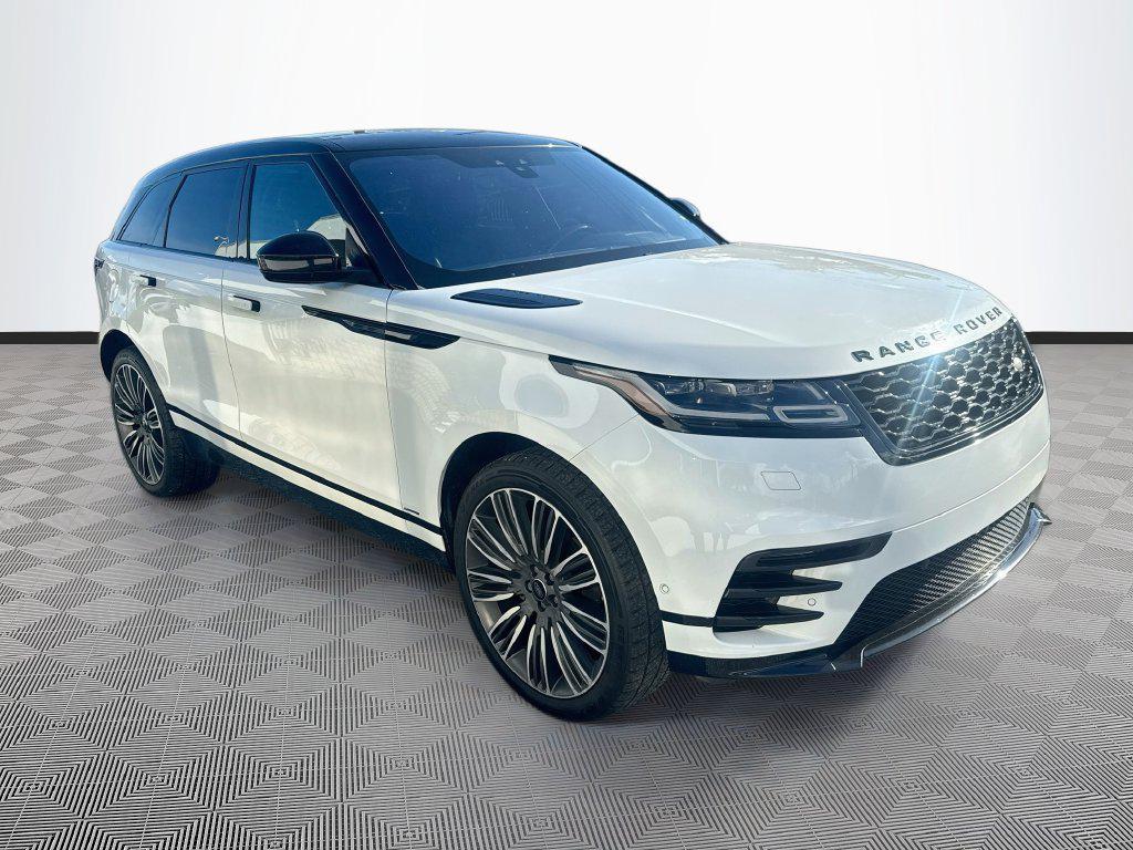 Land Rover Range Rover Velar view 4