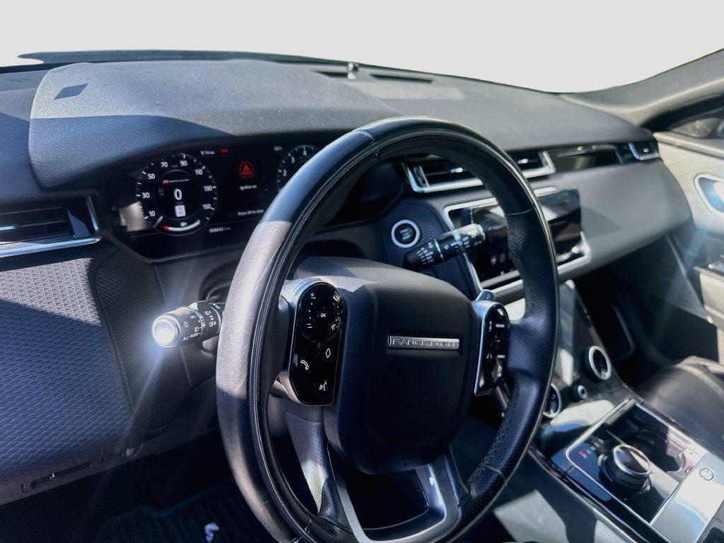 Land Rover Range Rover Velar view 10