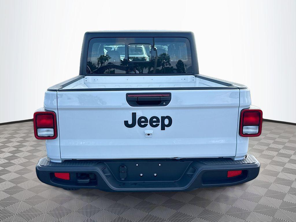 new 2026 Jeep Gladiator car, priced at $34,180