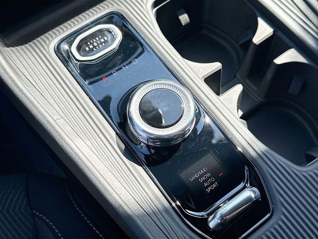 new 2026 Jeep Cherokee car, priced at $34,461
