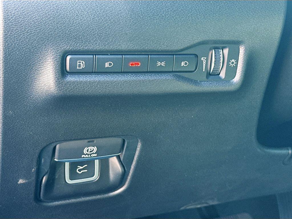 new 2026 Jeep Cherokee car, priced at $34,461