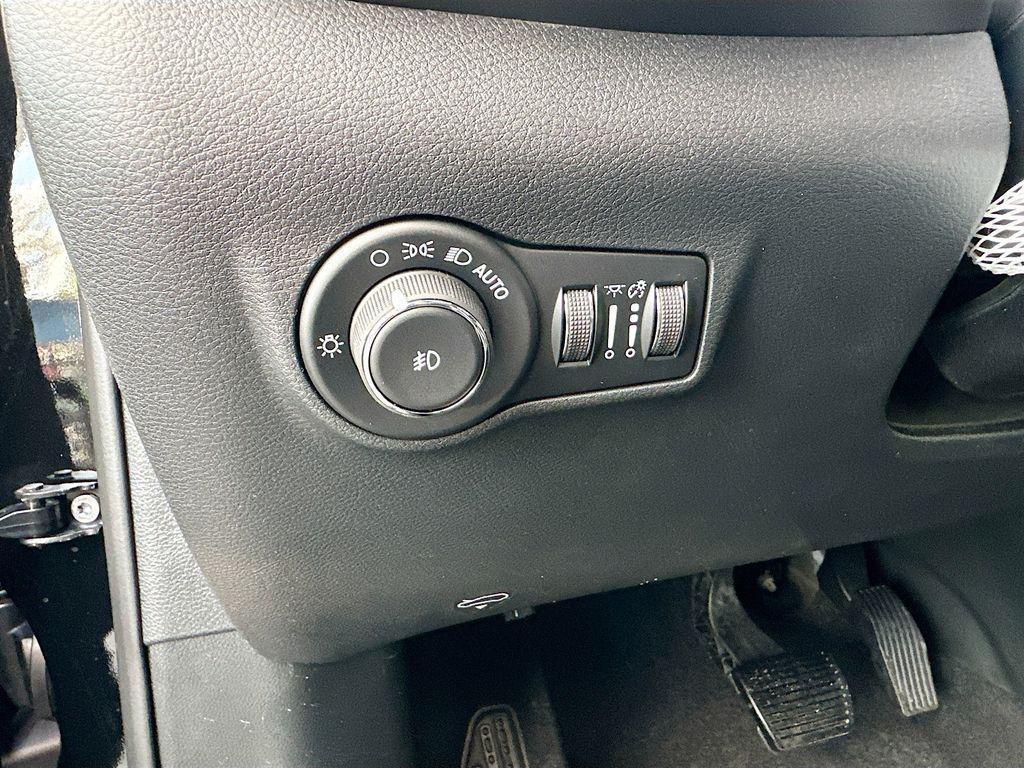 new 2026 Jeep Compass car, priced at $22,847