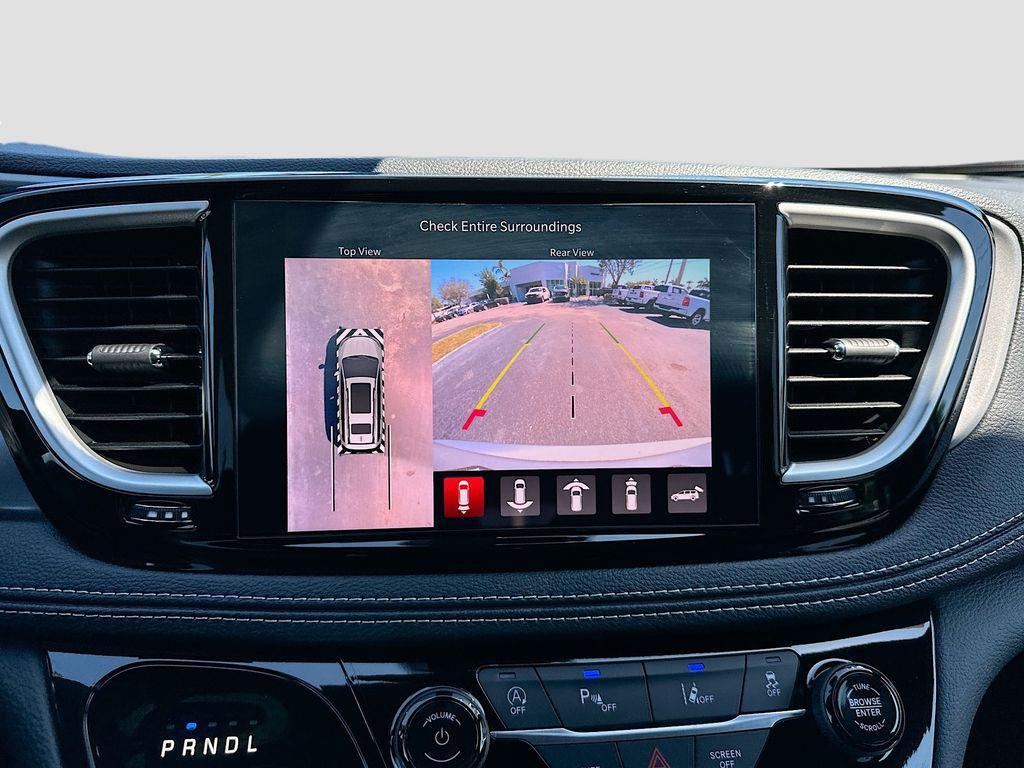 new 2026 Chrysler Pacifica car, priced at $39,361