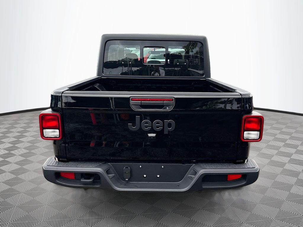 new 2026 Jeep Gladiator car, priced at $34,689