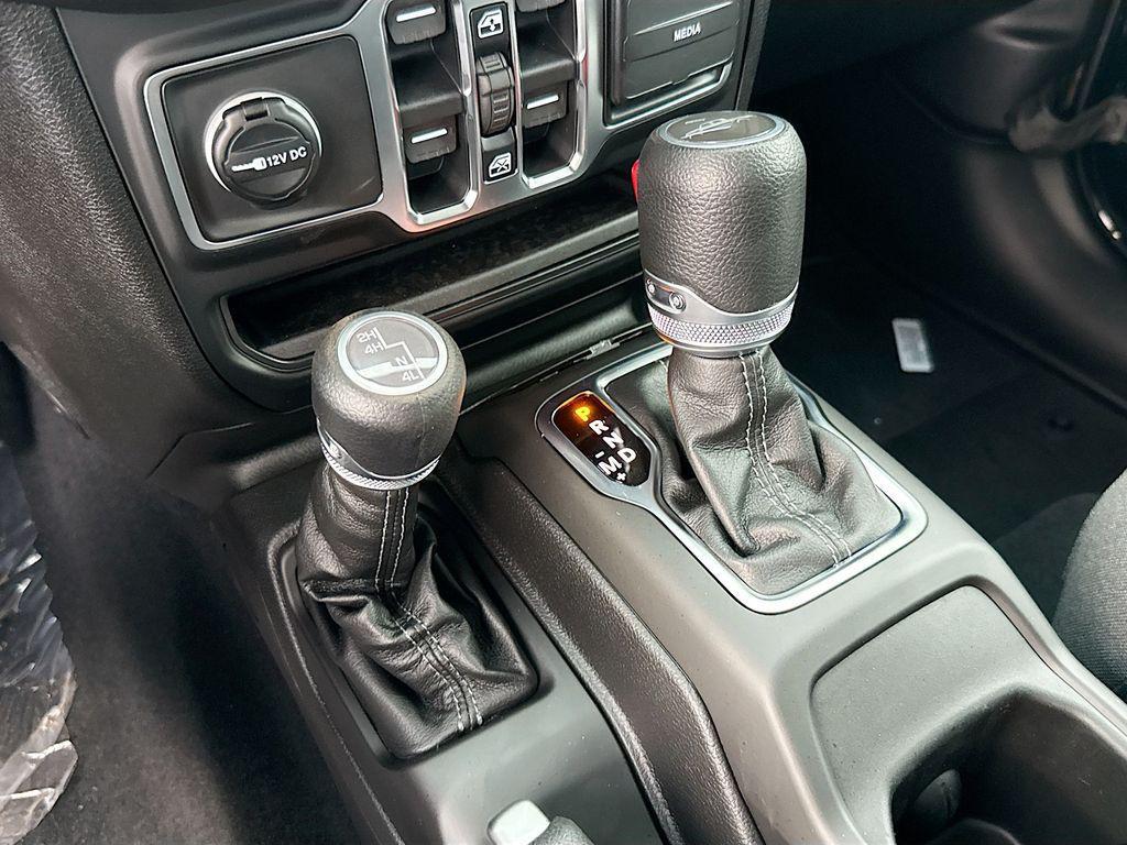 new 2026 Jeep Gladiator car, priced at $34,689