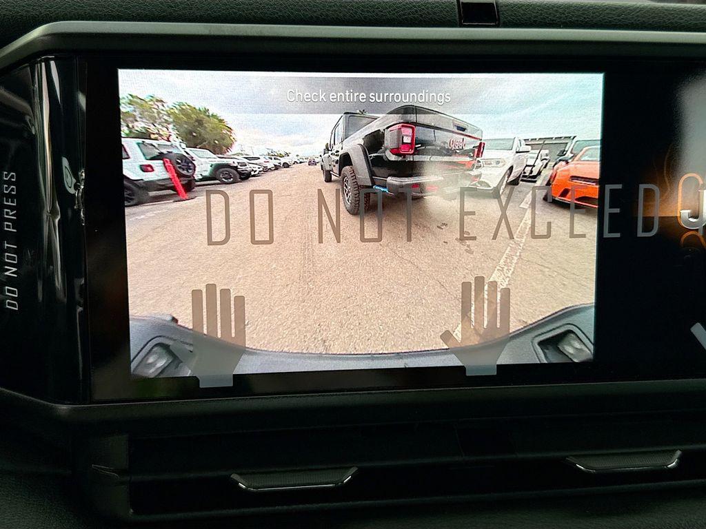new 2026 Jeep Gladiator car, priced at $34,689