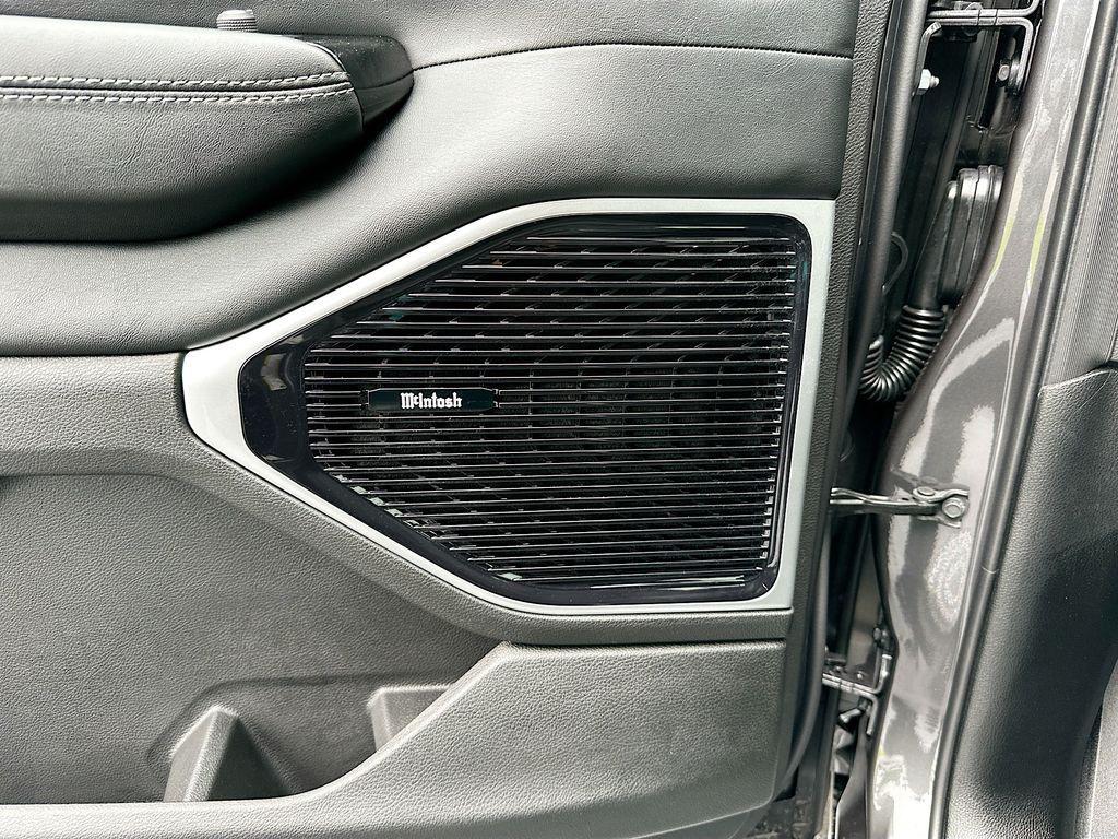 new 2026 Jeep Grand Wagoneer L car, priced at $74,189