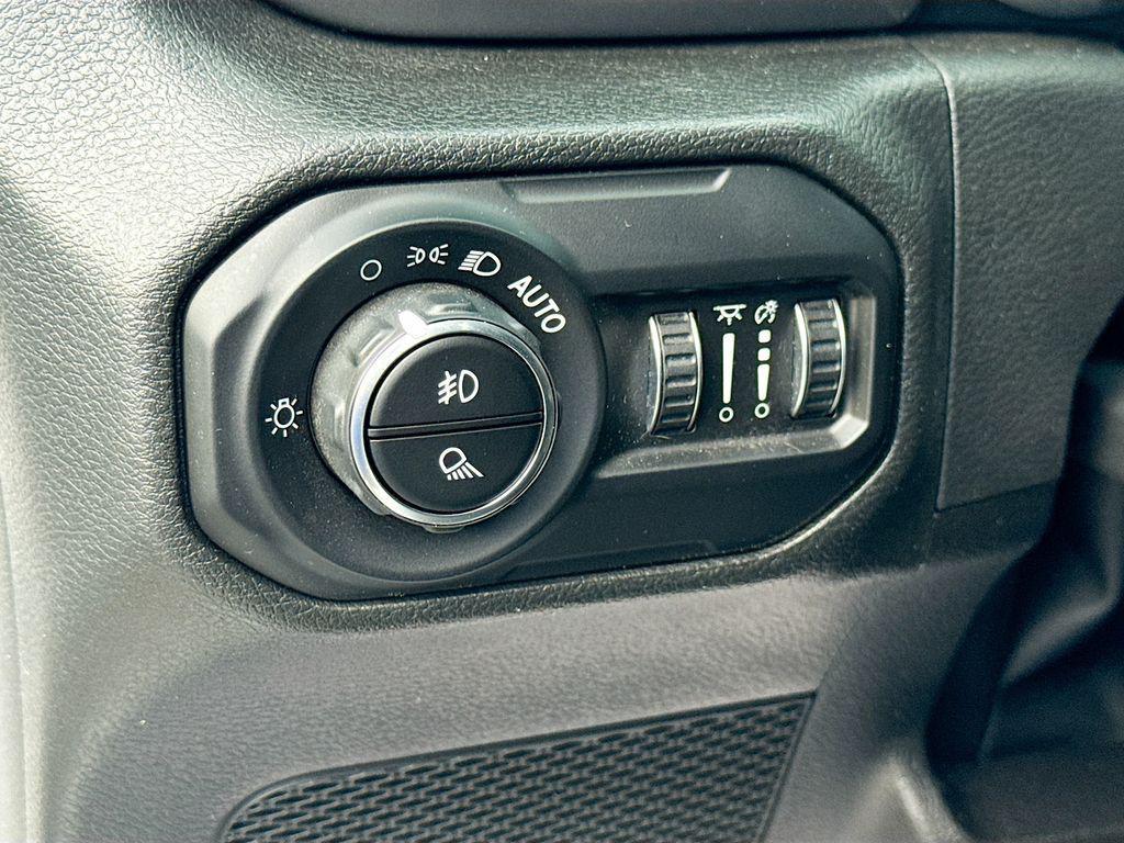 used 2022 Jeep Gladiator car, priced at $24,243
