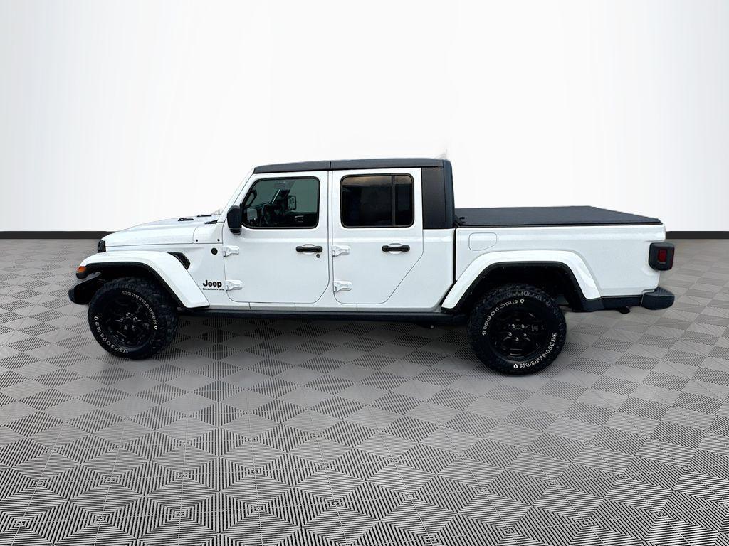 used 2022 Jeep Gladiator car, priced at $24,243