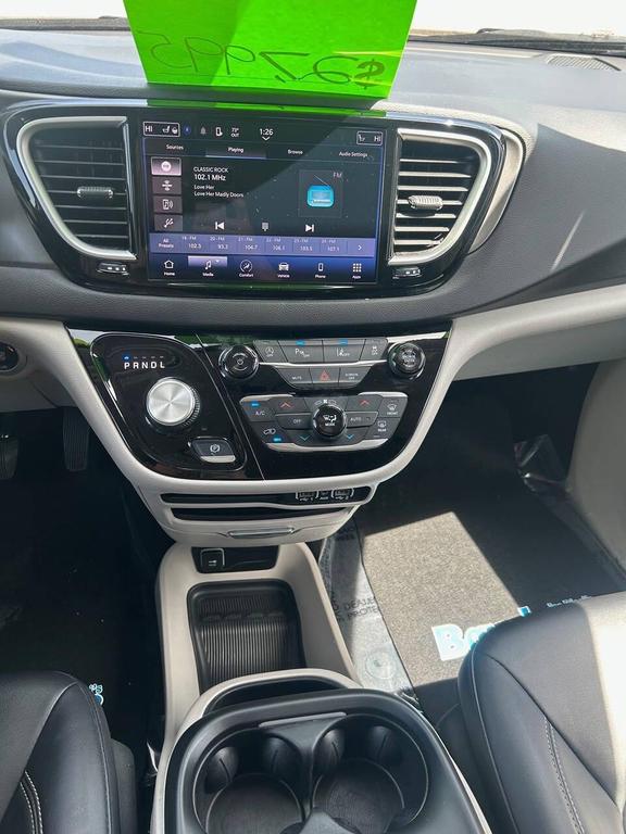 used 2024 Chrysler Pacifica car, priced at $28,275