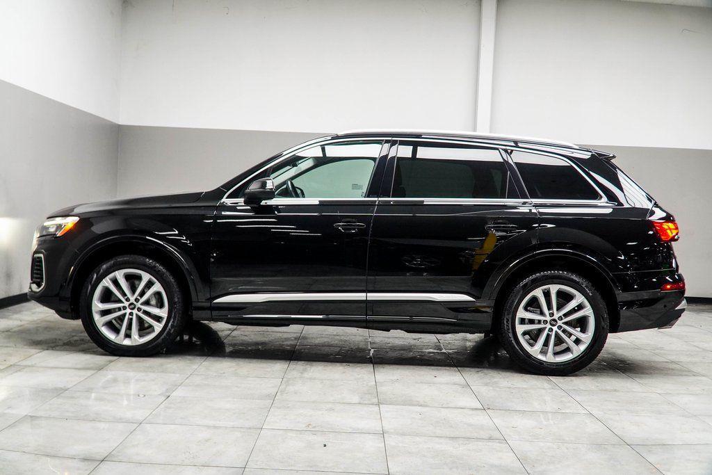 used 2025 Audi Q7 car, priced at $42,186