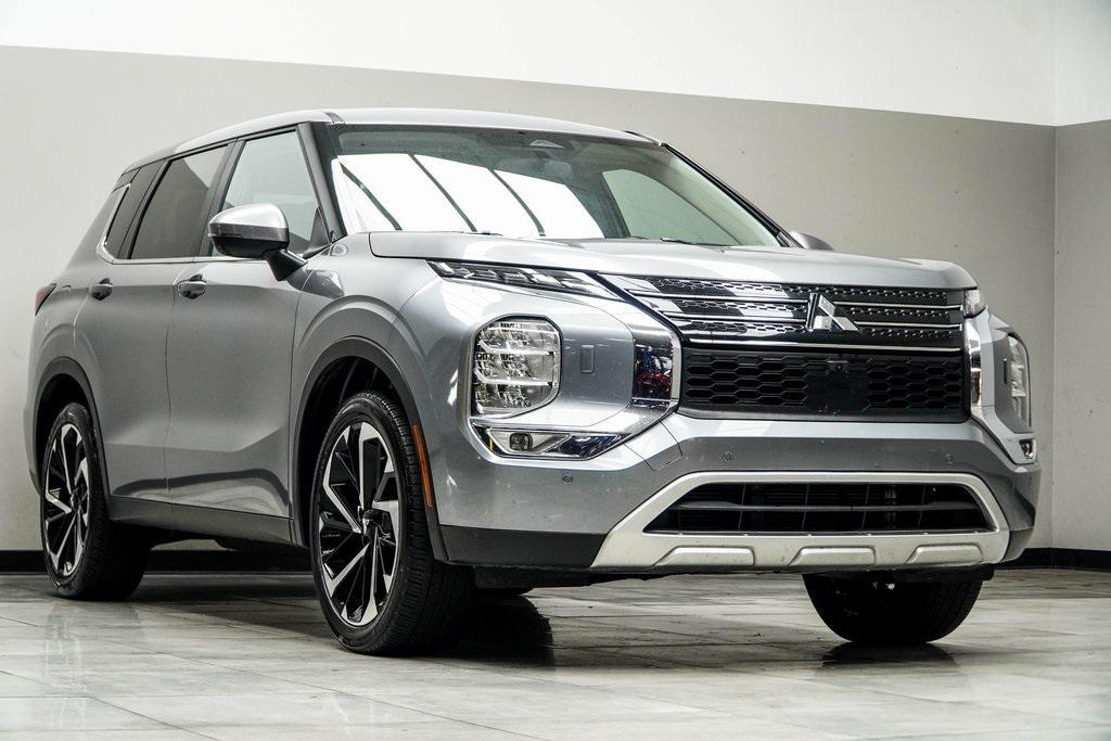 used 2024 Mitsubishi Outlander car, priced at $20,998