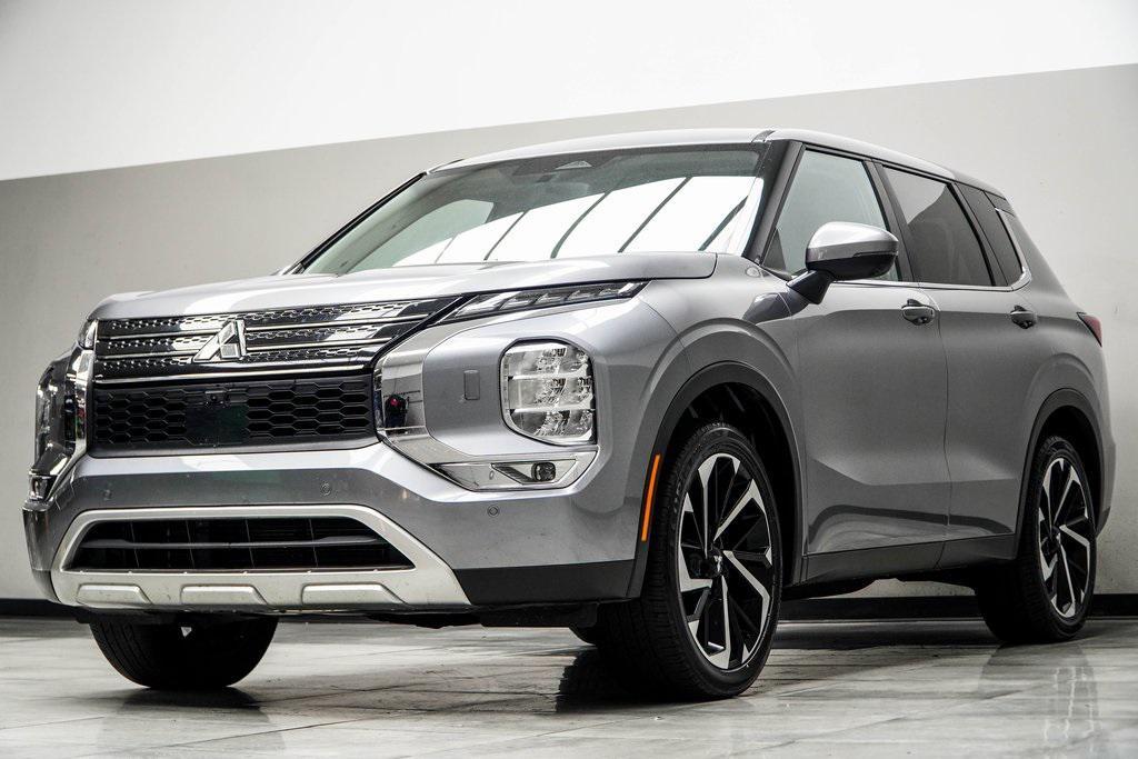 used 2024 Mitsubishi Outlander car, priced at $20,998