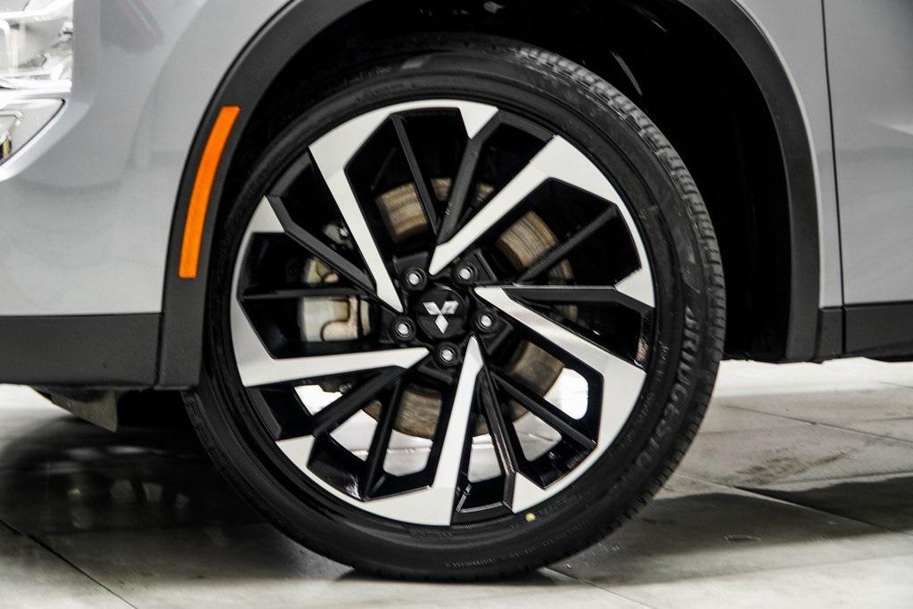 used 2024 Mitsubishi Outlander car, priced at $20,998