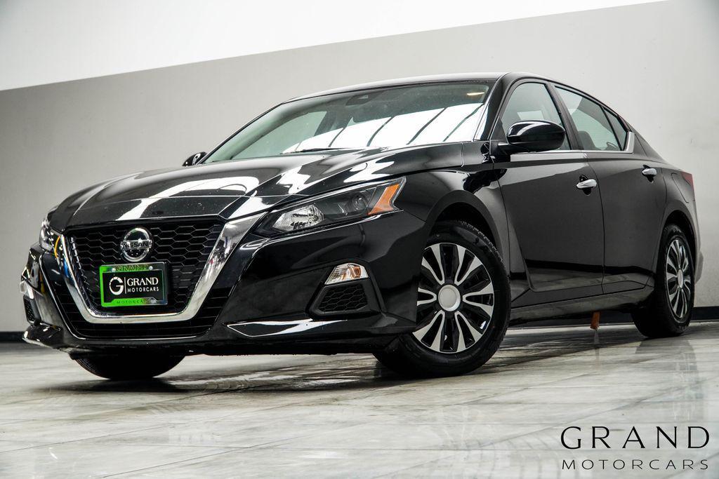 used 2022 Nissan Altima car, priced at $15,475