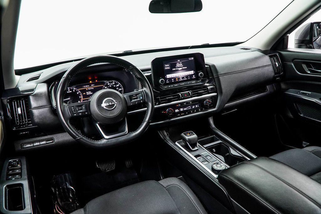 used 2025 Nissan Pathfinder car, priced at $29,564