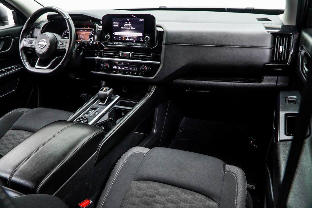 used 2025 Nissan Pathfinder car, priced at $29,564