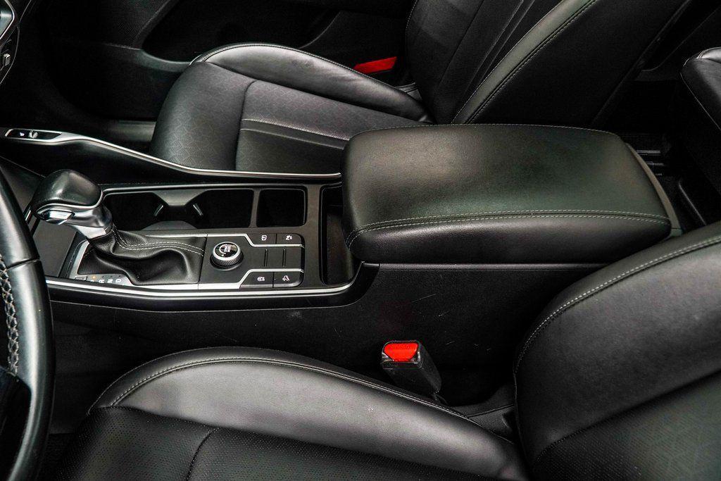 used 2023 Kia Sorento car, priced at $22,571