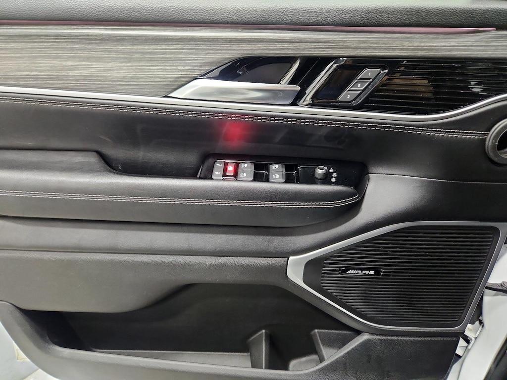 used 2024 Jeep Wagoneer L car, priced at $40,998