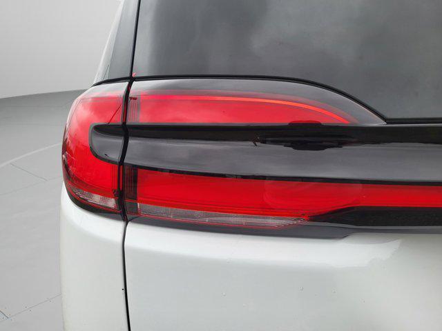 used 2023 Chrysler Pacifica car