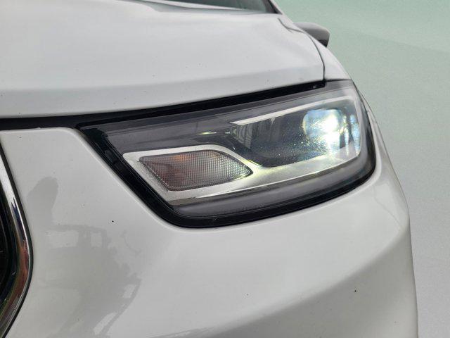 used 2023 Chrysler Pacifica car