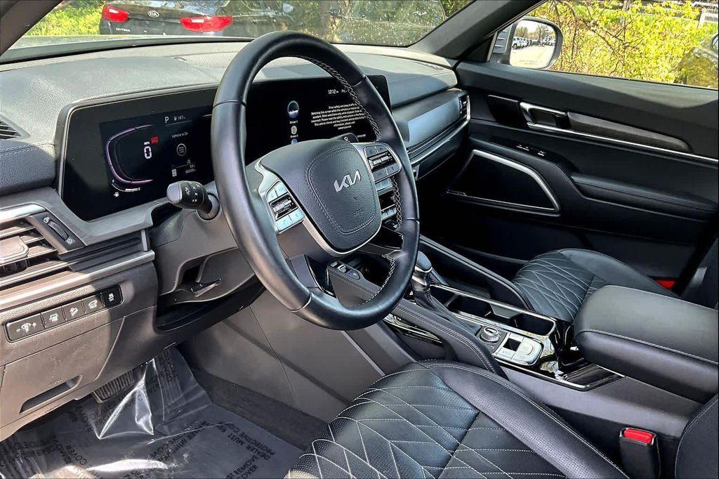 used 2023 Kia Telluride car, priced at $28,000