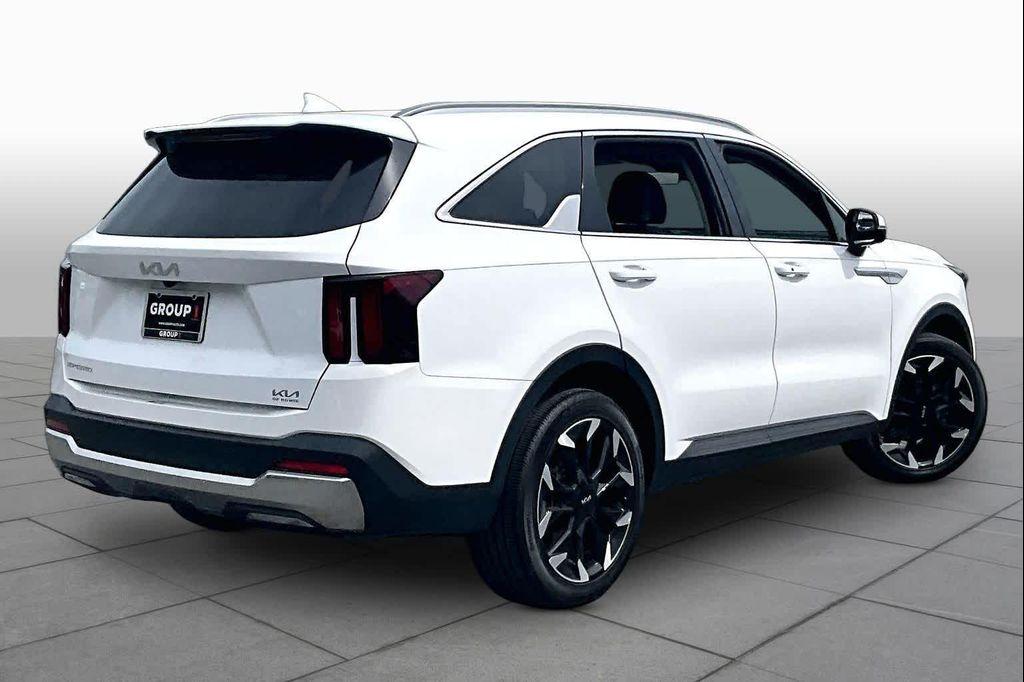 used 2024 Kia Sorento car, priced at $30,750
