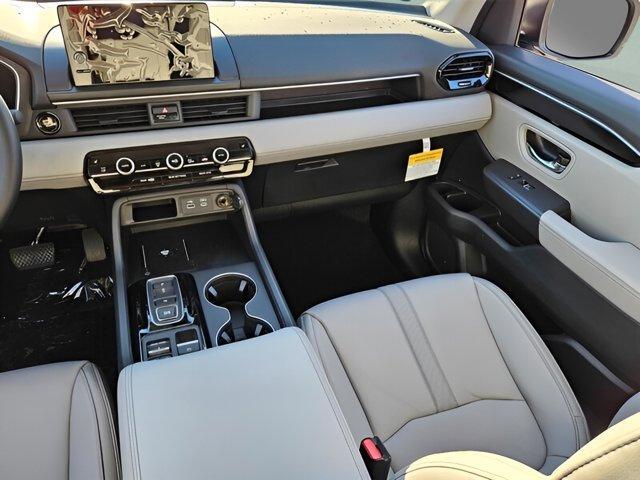 new 2025 Honda Pilot car, priced at $43,733