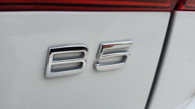 used 2022 Volvo XC60 car, priced at $26,735