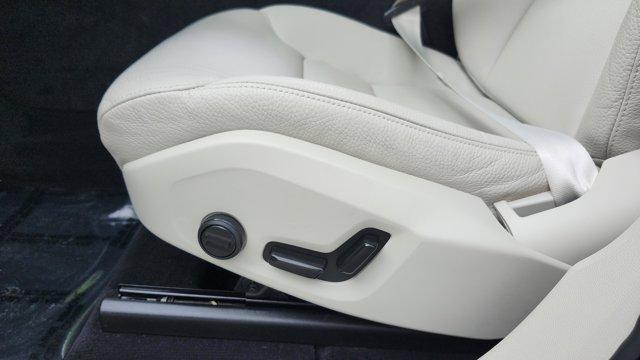 used 2022 Volvo XC60 car, priced at $26,735